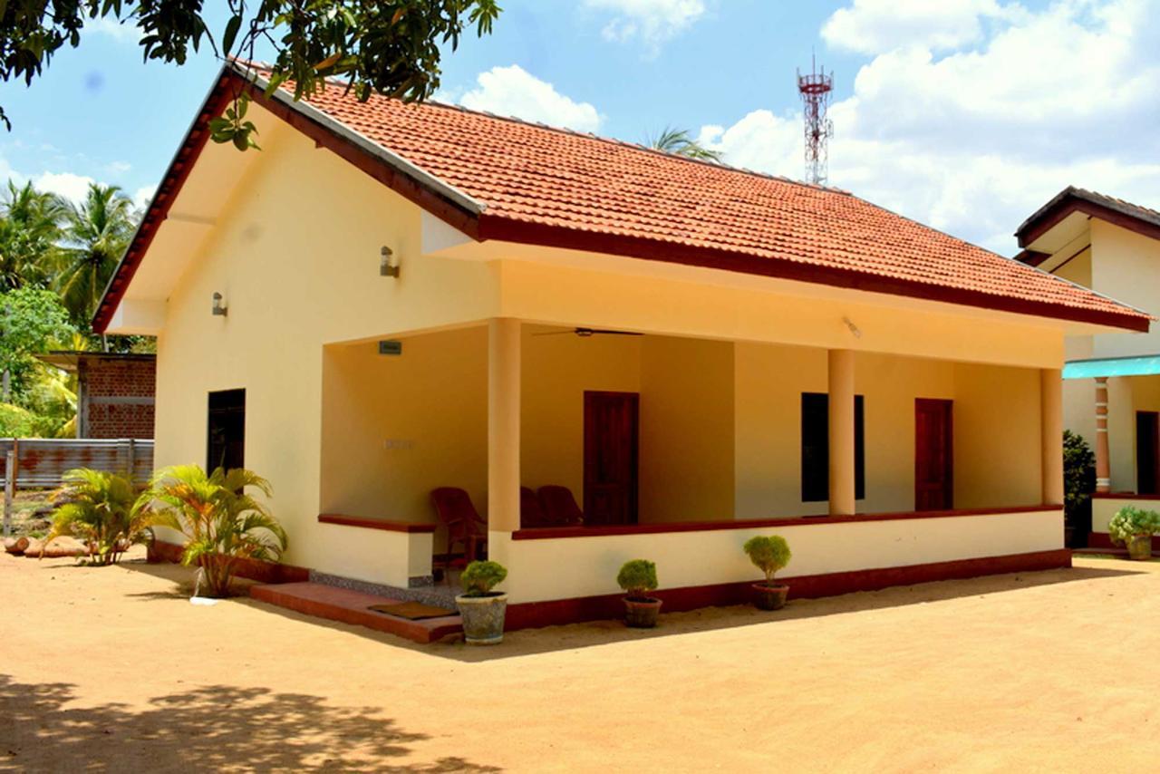Yaswi Guest House Passikudah エクステリア 写真