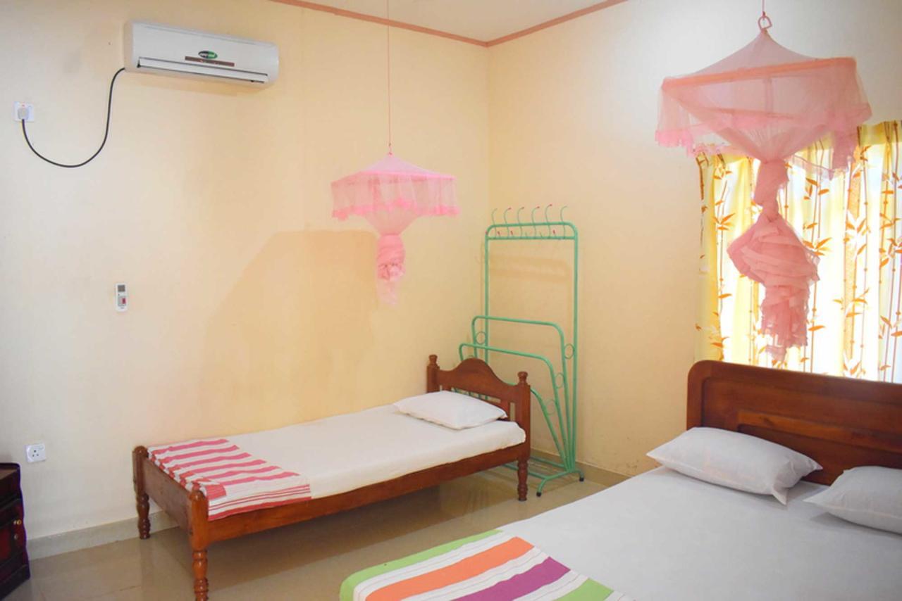 Yaswi Guest House Passikudah エクステリア 写真