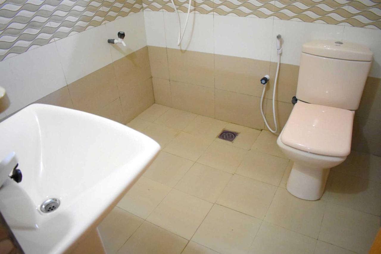 Yaswi Guest House Passikudah エクステリア 写真