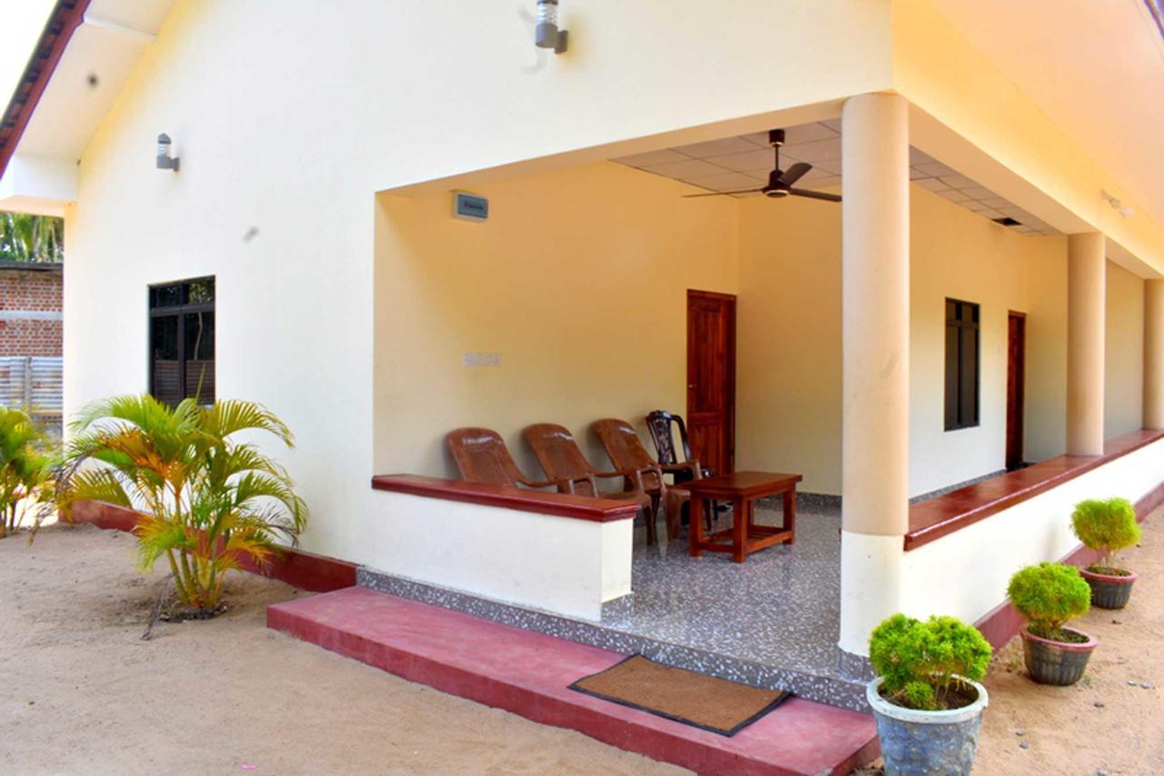 Yaswi Guest House Passikudah エクステリア 写真