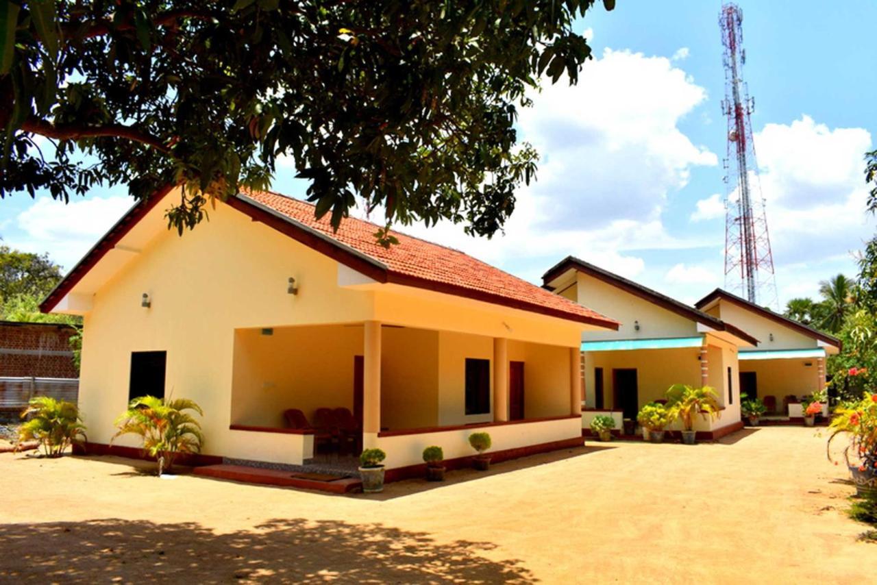 Yaswi Guest House Passikudah エクステリア 写真