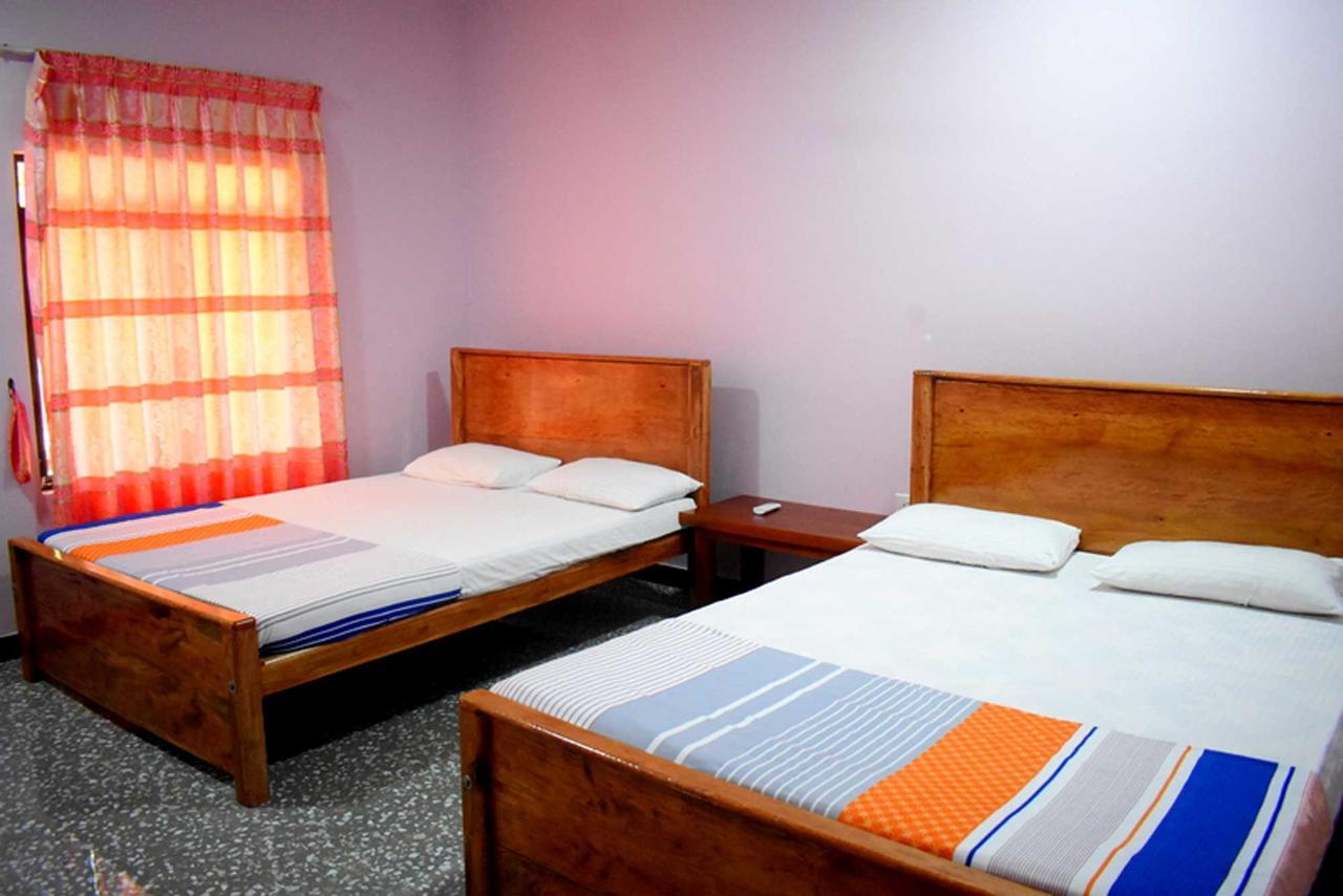 Yaswi Guest House Passikudah エクステリア 写真