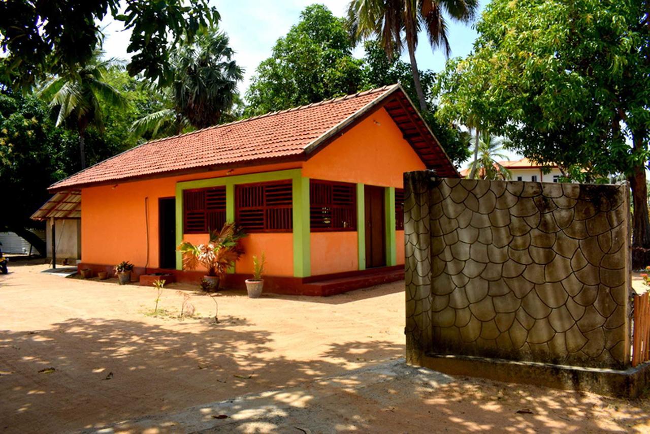 Yaswi Guest House Passikudah エクステリア 写真